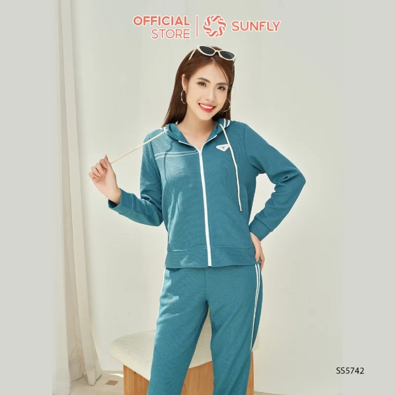 Bộ đồ thể thao / set đồ